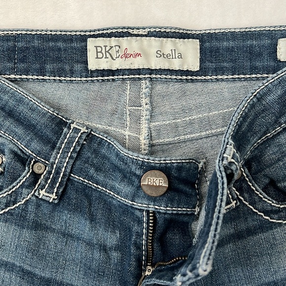BKE Denim Stella Straight Stretch Destructed Blue Jeans Size 26 x 31.5” - Picture 9 of 10
